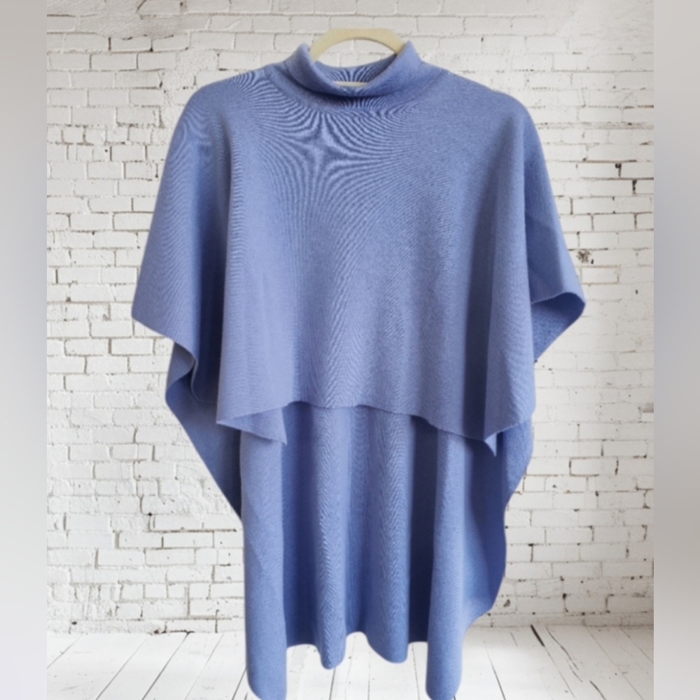 💜 NWT- Johnstons of Elgin 100% Wool Knitted Poncho Style Sweater